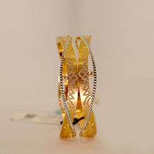 Breezy Gold Bangle Set