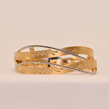 Breezy Gold Bangle Set