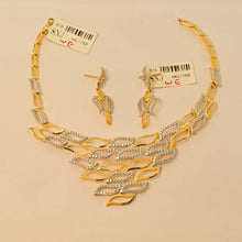 Leafy Designed Gold Necklace Set